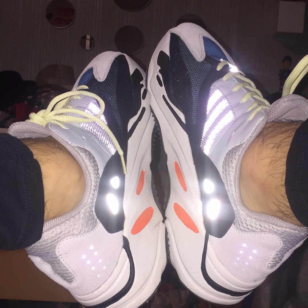 Adidas x Yeezy Boost 700